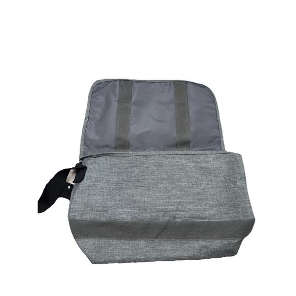 Journeyman Messenger Bag Men's Gray Cell Pocket Flap Closure Shoulder Strap NWT - Picture 5 of 11